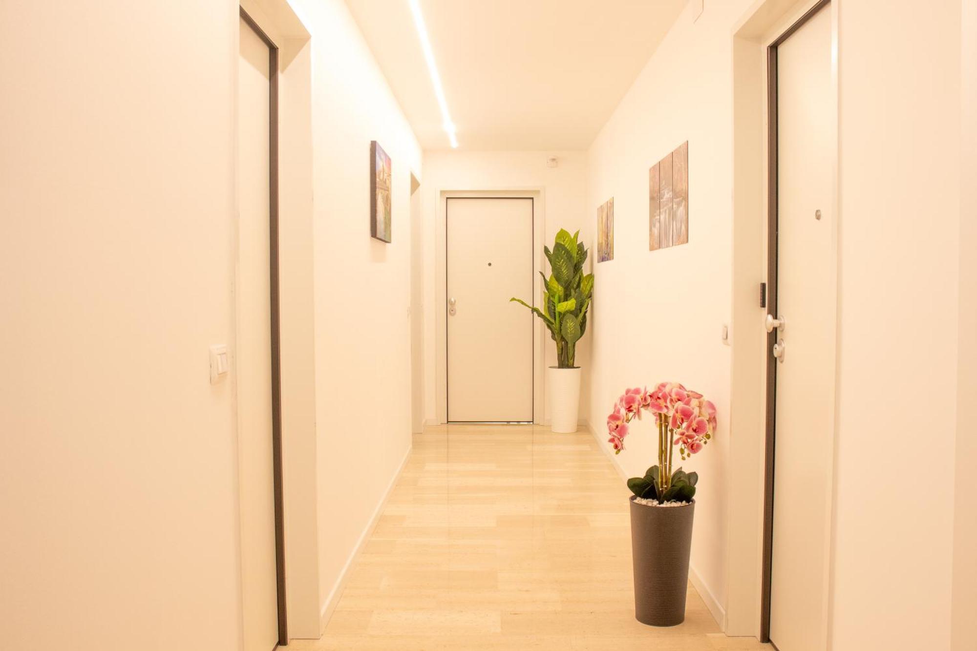 Apartment Bordox Nuovi E Luminosi Presso La Stazione E Il Centro Storico Udine